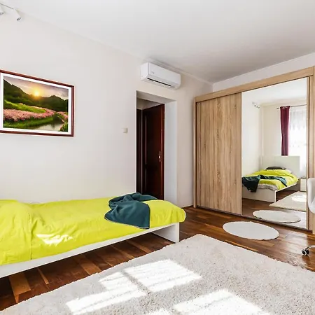 Koszikla Vendeghaz A Csendes Pihenesre Vagyoknak! Holiday home *